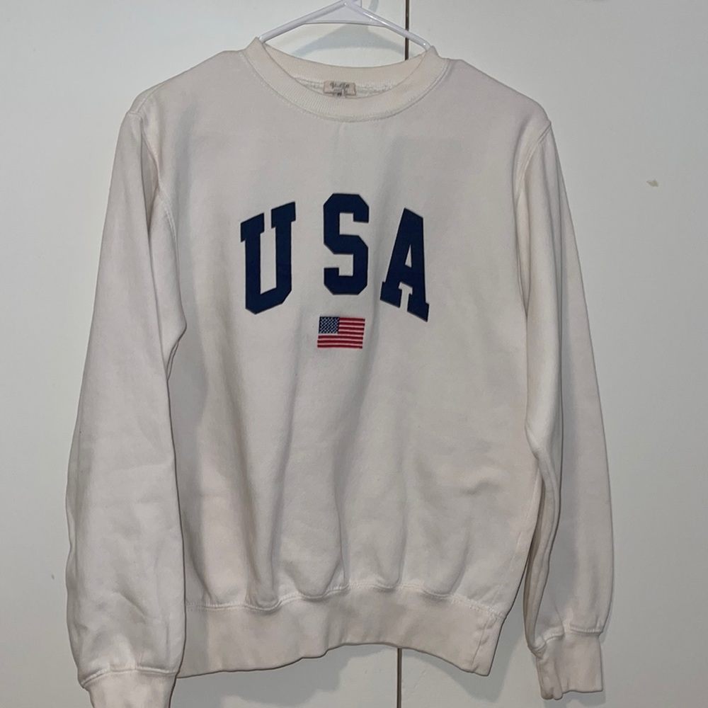 Brandy Melville USA Crewneck